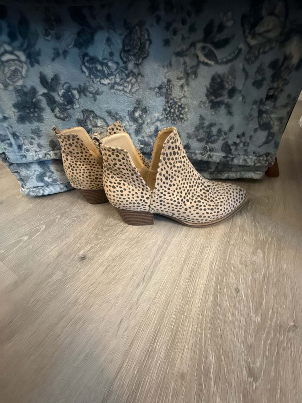 CL by Chinese Laundry Women's Cheetah Print Cut-Out Ankle Booties